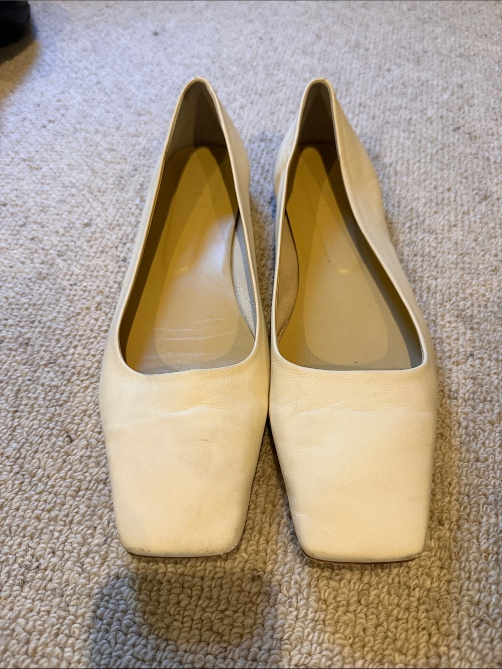 Ayede Women's Cream Square-Toe Ballet Flats Size 40 / 9